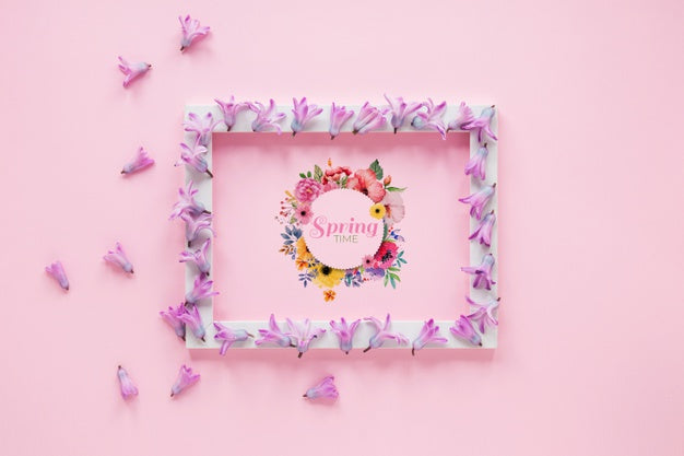 Flat Lay Frame Mockup For Spring Psd