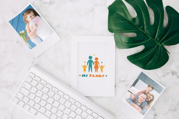 Flat Lay Frame Mockup On Workspace Psd