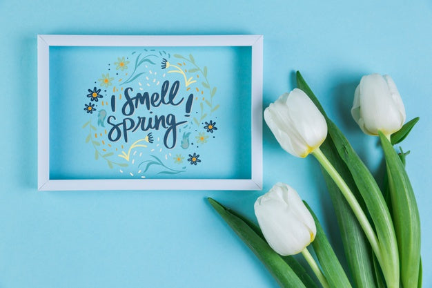 Flat Lay Frame Mockup With Spring Concept Psd