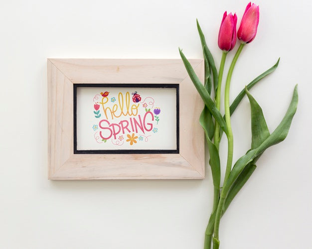 Flat Lay Frame Mockup With Spring Flowers Psd