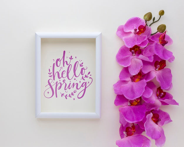 Flat Lay Frame Mockup With Spring Flowers Psd