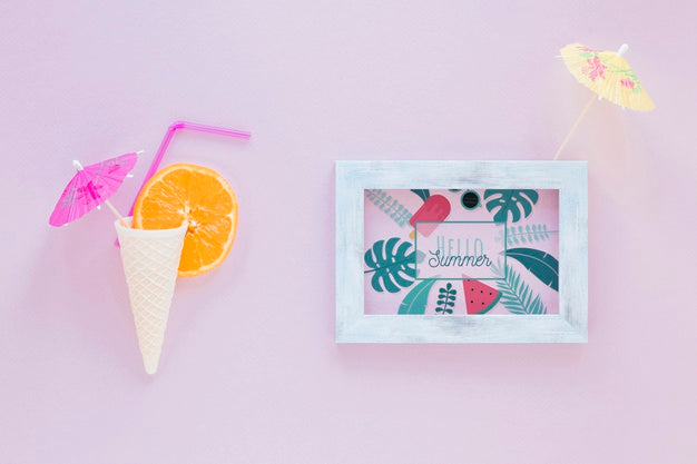 Flat Lay Frame Mockup With Summer Elements Psd