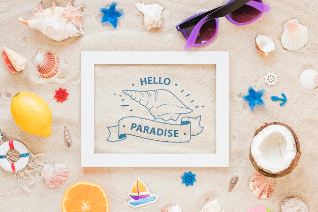Flat Lay Frame Mockup With Summer Elements Psd