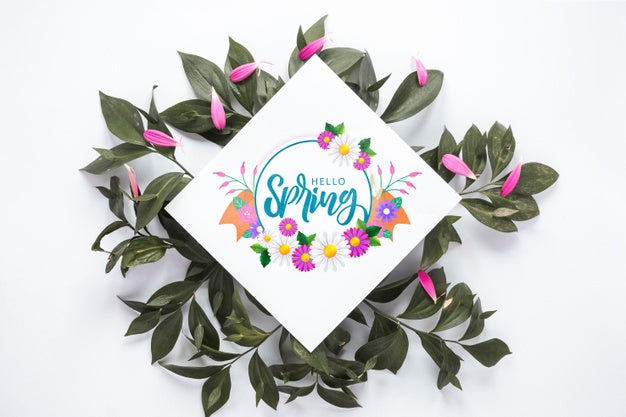 Flat Lay Greeting Card Mockup For Spring Psd