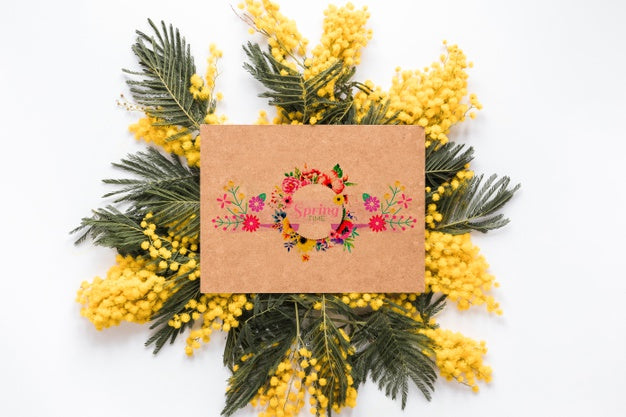 Flat Lay Greeting Card Mockup For Spring Psd
