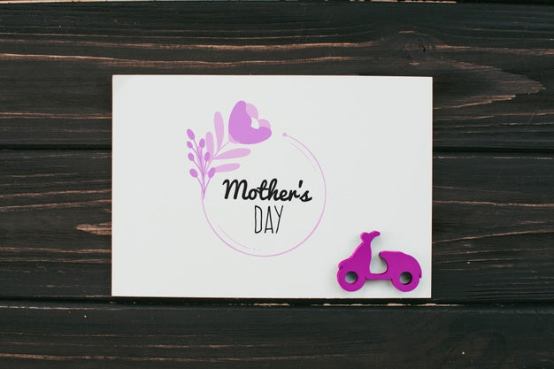 Flat Lay Mothers Day Card Mockup Psd