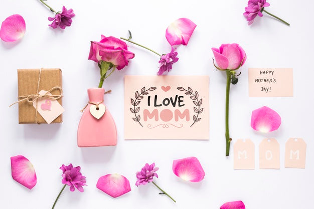 Flat Lay Mothers Day Card Mockup Psd