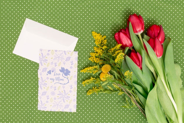 Flat Lay Mothers Day Composition With Card Mockup Psd