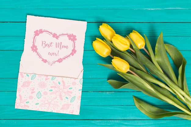Flat Lay Mothers Day Composition With Card Mockup Psd
