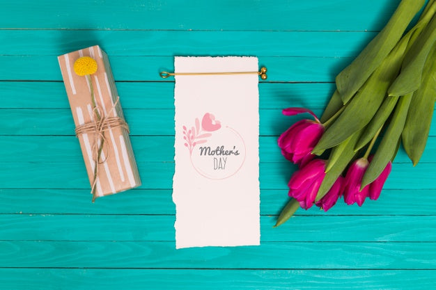 Flat Lay Mothers Day Composition With Card Mockup Psd