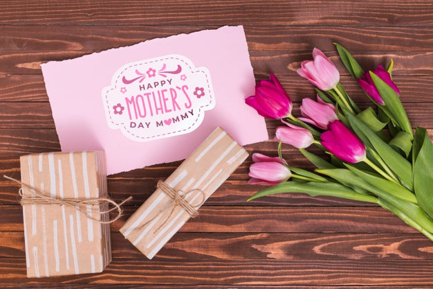 Flat Lay Mothers Day Composition With Card Mockup Psd