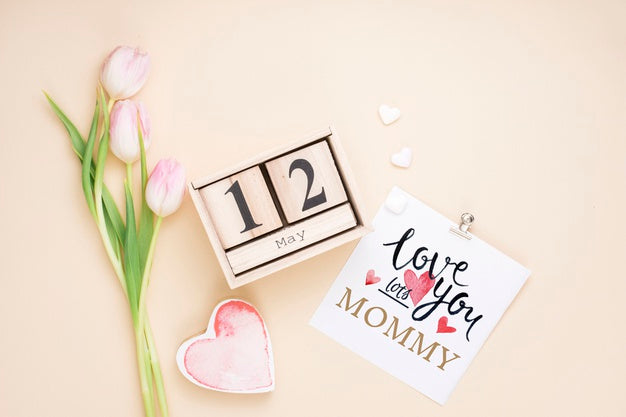 Flat Lay Mothers Day Composition With Card Mockup Psd