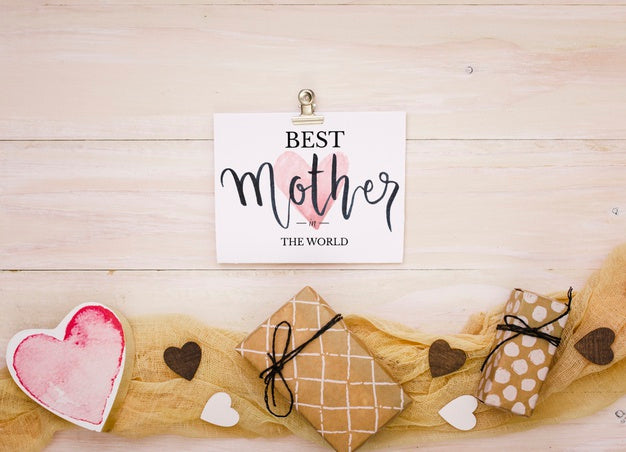 Flat Lay Mothers Day Composition With Card Mockup Psd