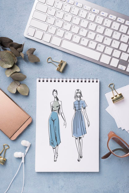 Flat Lay Notebook Mock-Up And Stationery Near Keyboard Psd