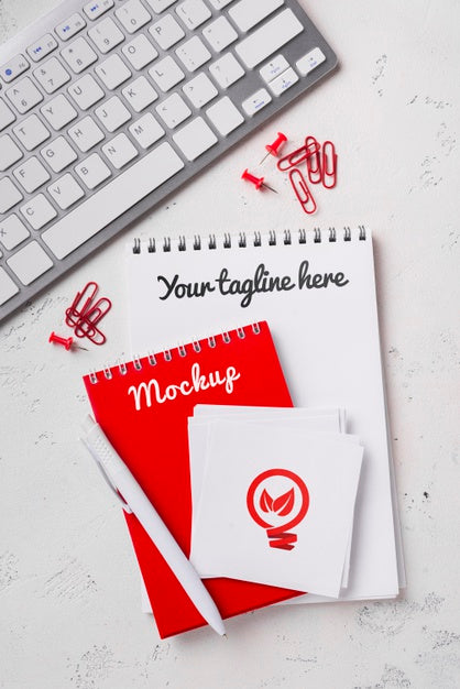 Flat Lay Notebook Mock-Up Near Keyboard Psd