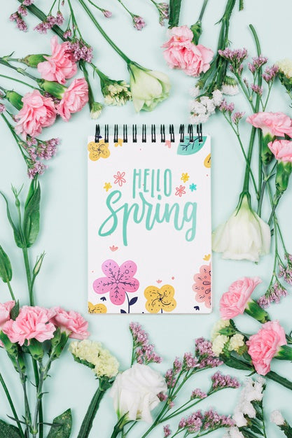 Flat Lay Notepad Mockup With Spring Concept Psd