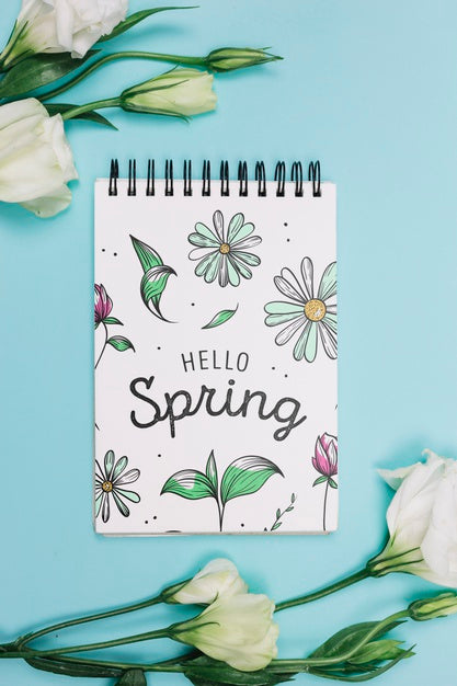 Flat Lay Notepad Mockup With Spring Concept Psd