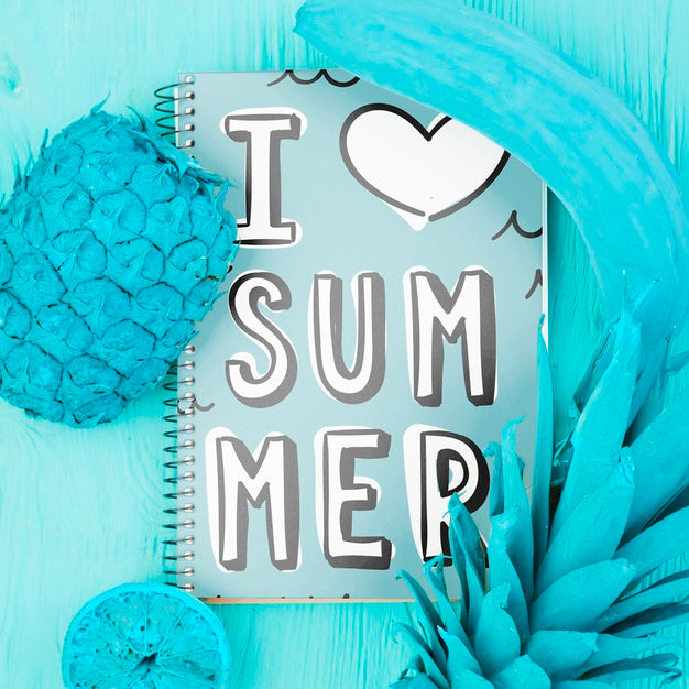 Flat Lay Notepad Mockup With Summer Elements Psd