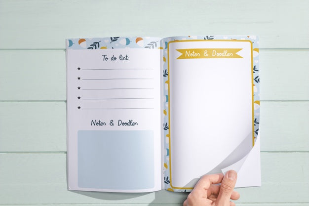 Flat Lay Of Brochure Concept Mock-Up Psd