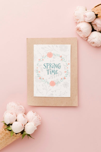 Flat Lay Of Card With Roses In Ice Cream Cones Psd