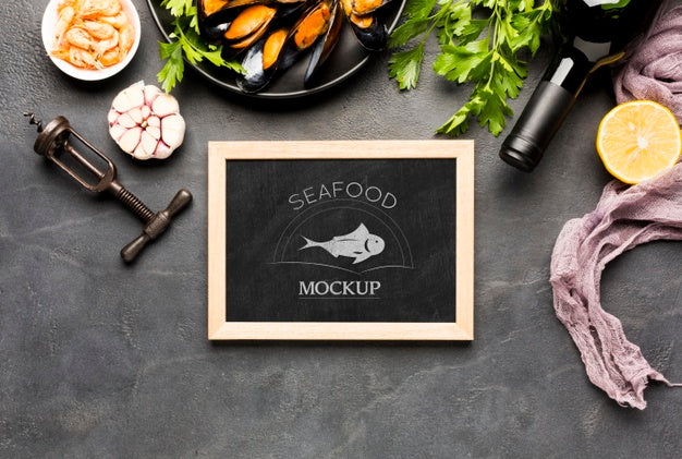 Flat Lay Of Delicious Mussels Concept Psd