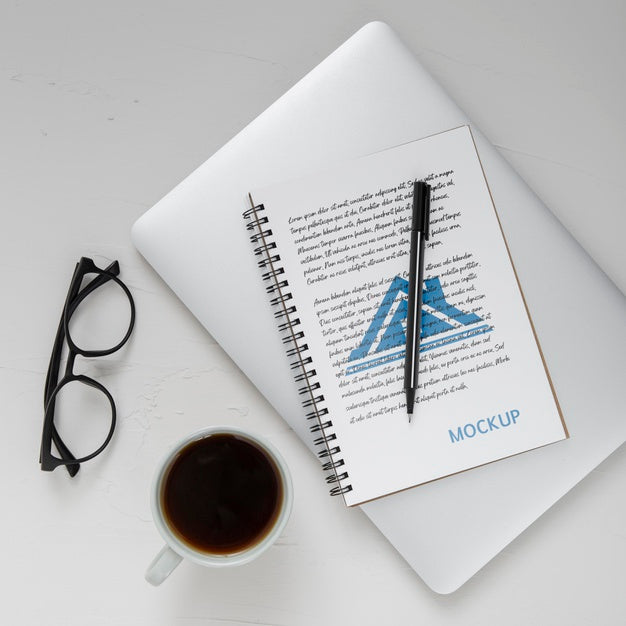 Flat Lay Of Desk Surface With Laptop And Coffee Psd