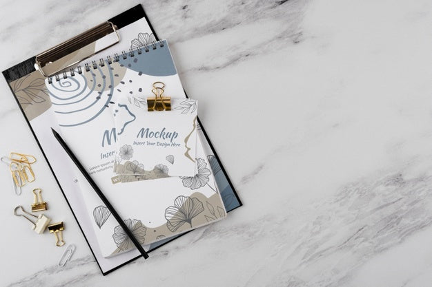 Flat Lay Of Elegant And Minimal Desk Psd