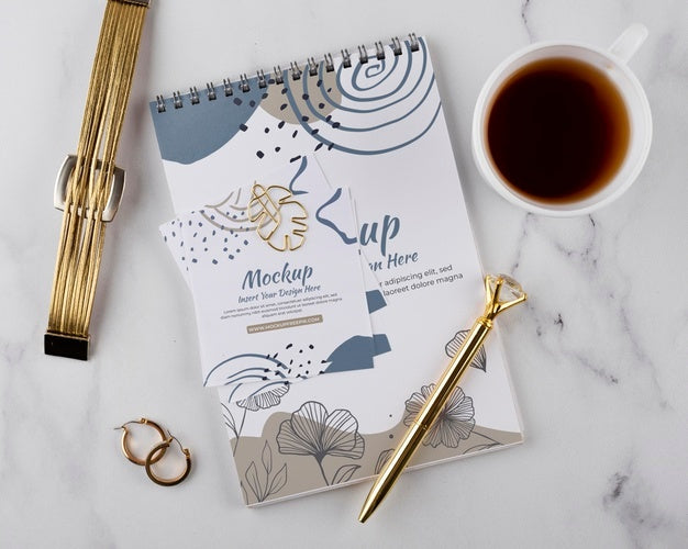 Flat Lay Of Elegant And Minimal Desk Psd