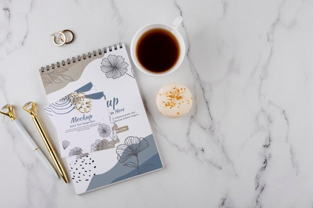 Flat Lay Of Elegant And Minimal Desk Psd