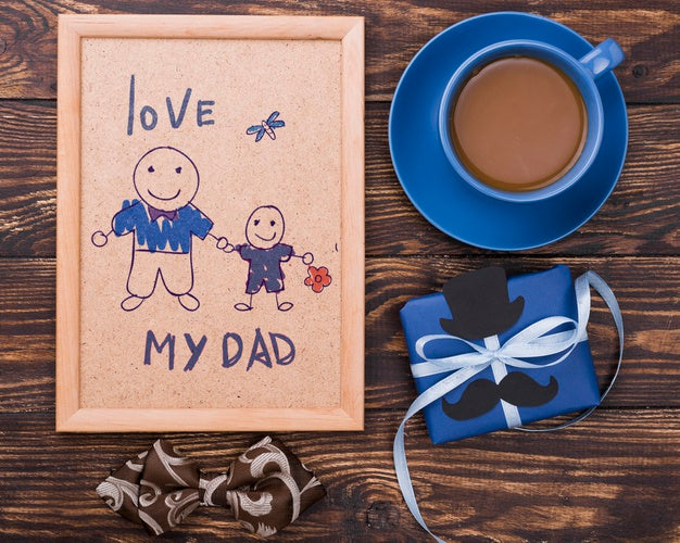 Flat Lay Of Father'S Day Concept Mock-Up Psd