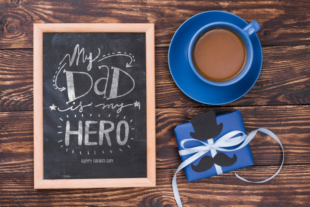Flat Lay Of Father'S Day Concept Mock-Up Psd