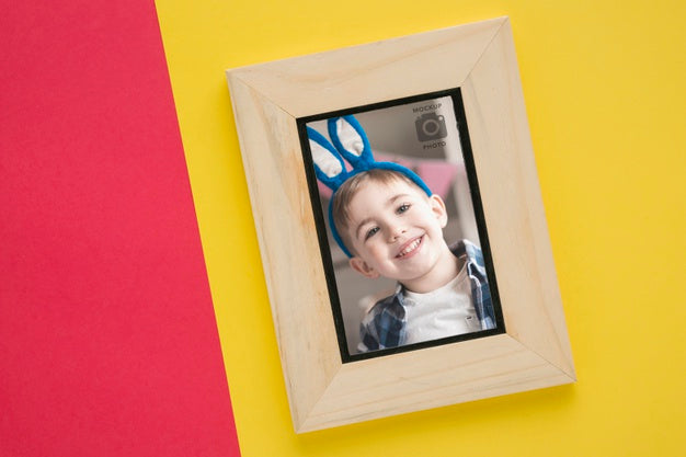 Flat Lay Of Simple Wooden Frame Psd