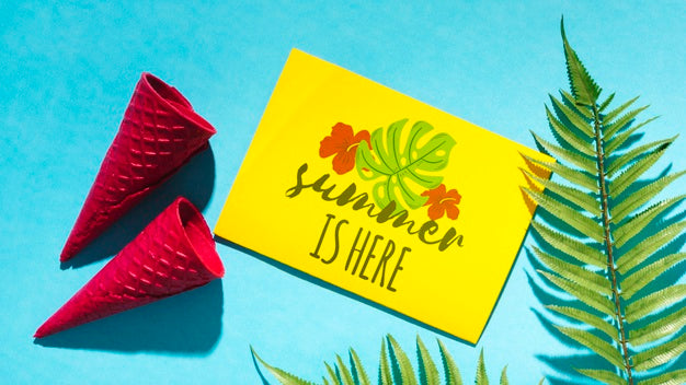 Flat Lay Paper Card Mockup With Summer Elements Psd