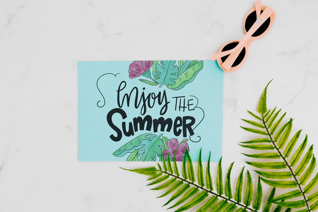 Flat Lay Paper Card Mockup With Summer Elements Psd