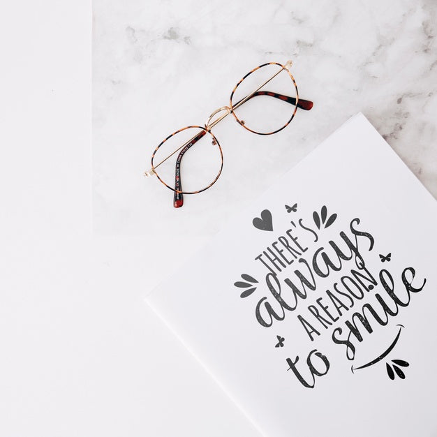 Flat Lay Paper Mockup On Workspace Psd