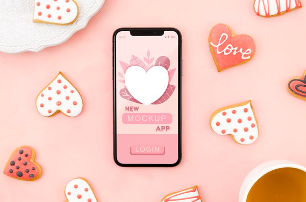Flat Lay Smartphone Mock-Up With Cookies Psd