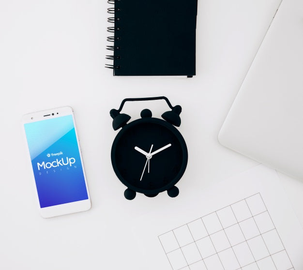 Flat Lay Smartphone Mockup On Workspace Psd