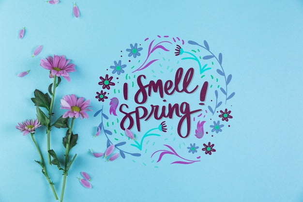 Flat Lay Spring Mockup With Copyspace Psd