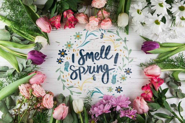 Flat Lay Spring Mockup With Copyspace Psd