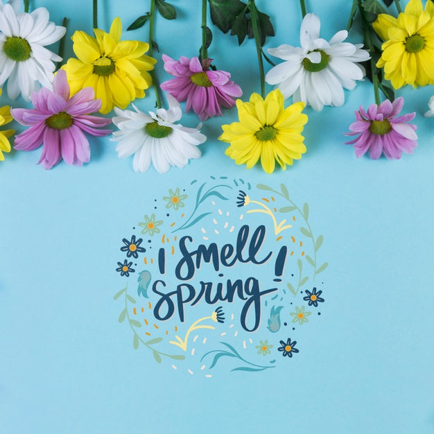 Flat Lay Spring Mockup With Copyspace Psd