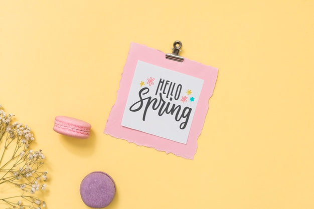 Flat Lay Spring Mockup With Greeting Card Psd