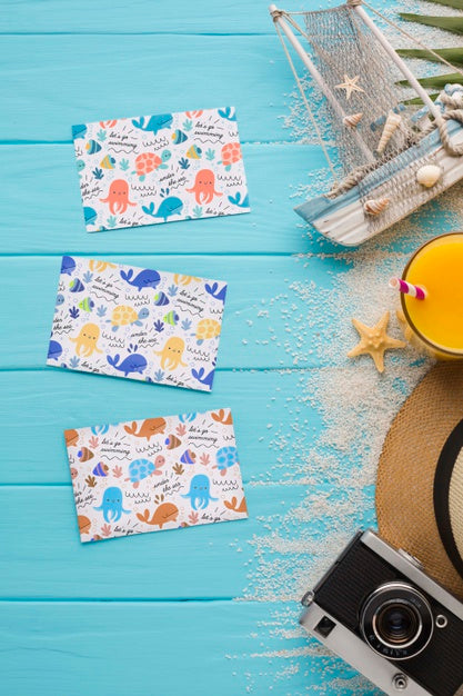 Flat Lay Summer Cards On The Table With Mock-Up Psd