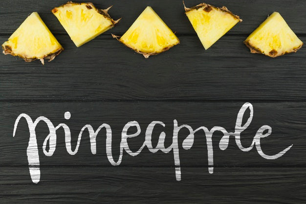 Flat Lay Summer Mockup With Copyspace And Pineapple Psd