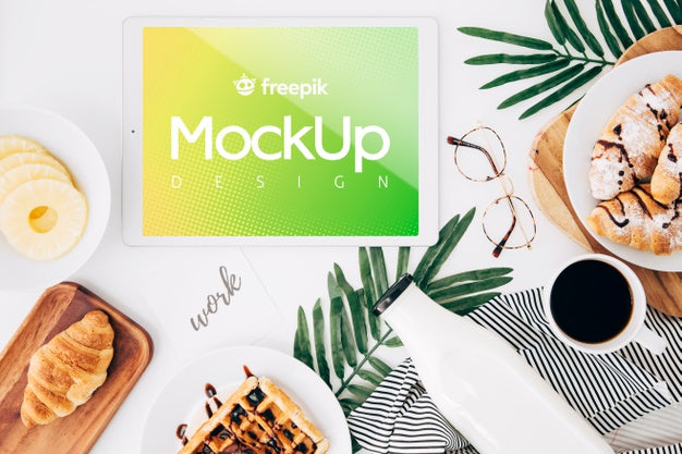 Flat Lay Tablet Mockup On Desk With Breakfast Psd