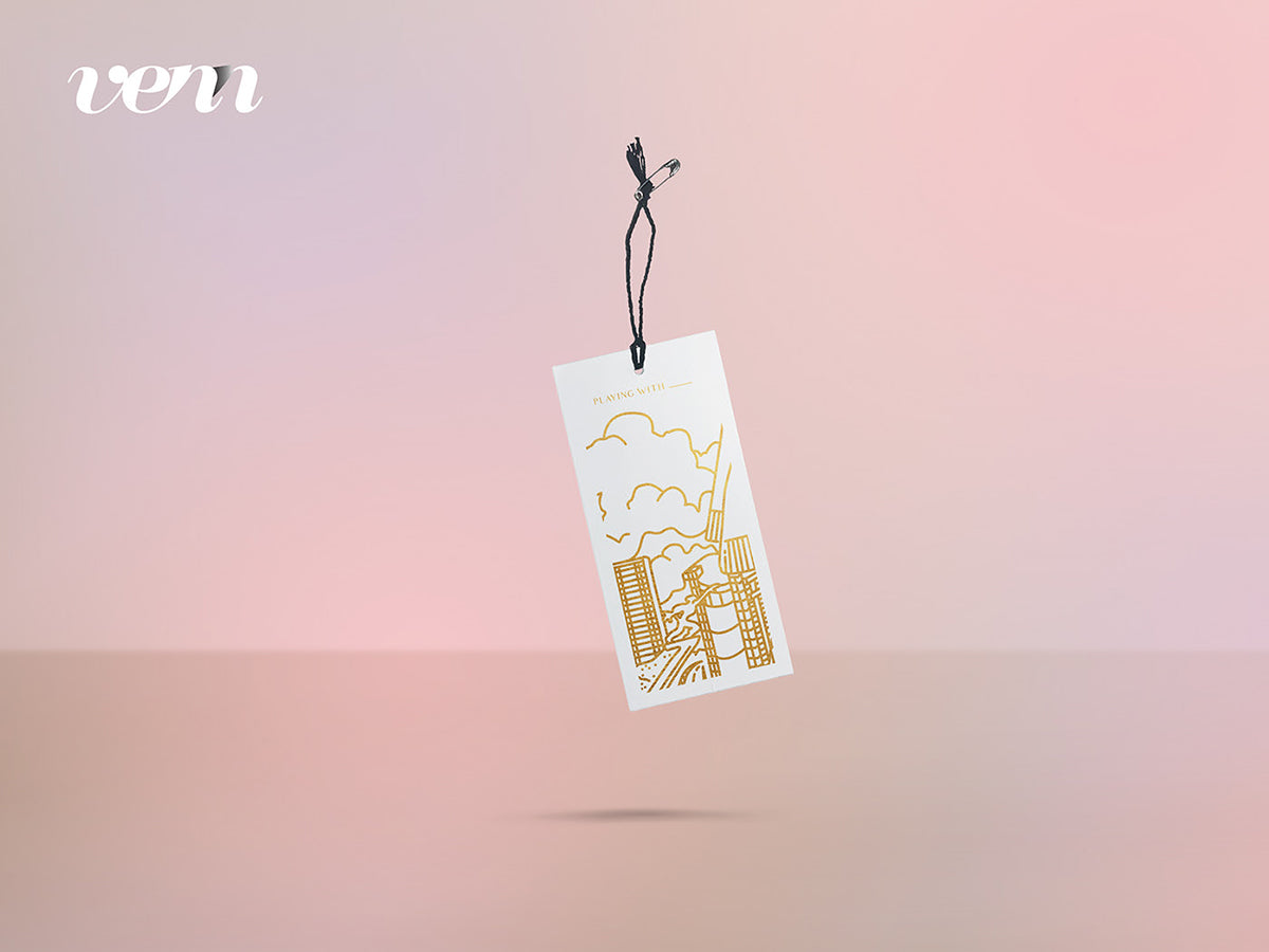 Floating Tag Mockup