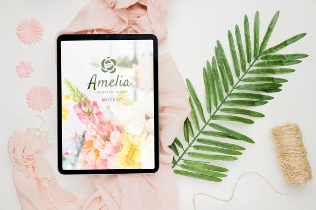 Flower Shop Invitation Concept Mock-Up Psd