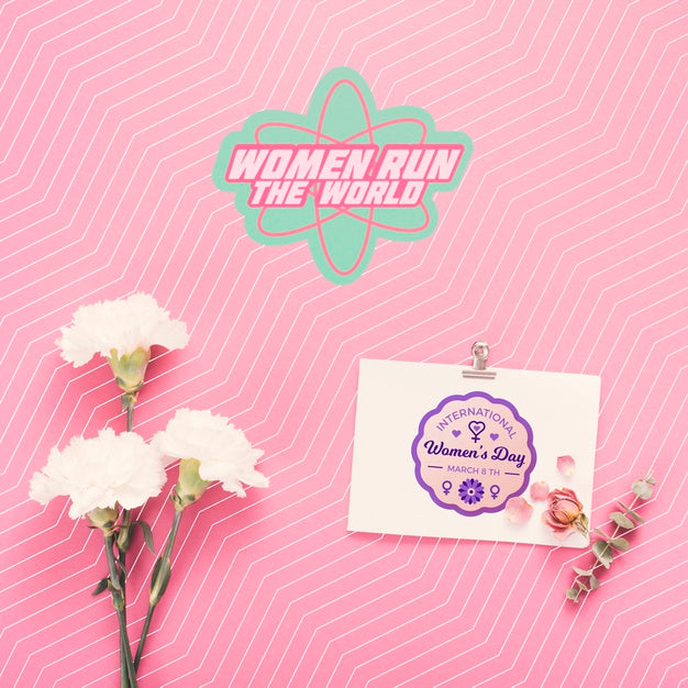 Flowers And Cardboard Mock-Up On Pink Background Psd