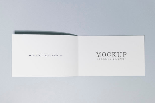 Foldable Card Or Brochure Mockup Psd
