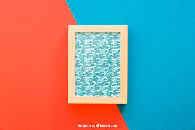 Frame Mock Up On Red And Blue Background Psd