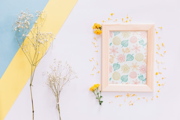 Frame Mockup With Floral Decoration Psd
